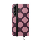 Samsung Galaxy S25 Θήκη πορτοφόλι από vegan δέρμα – σχέδιο Pink Plum Polka Dot